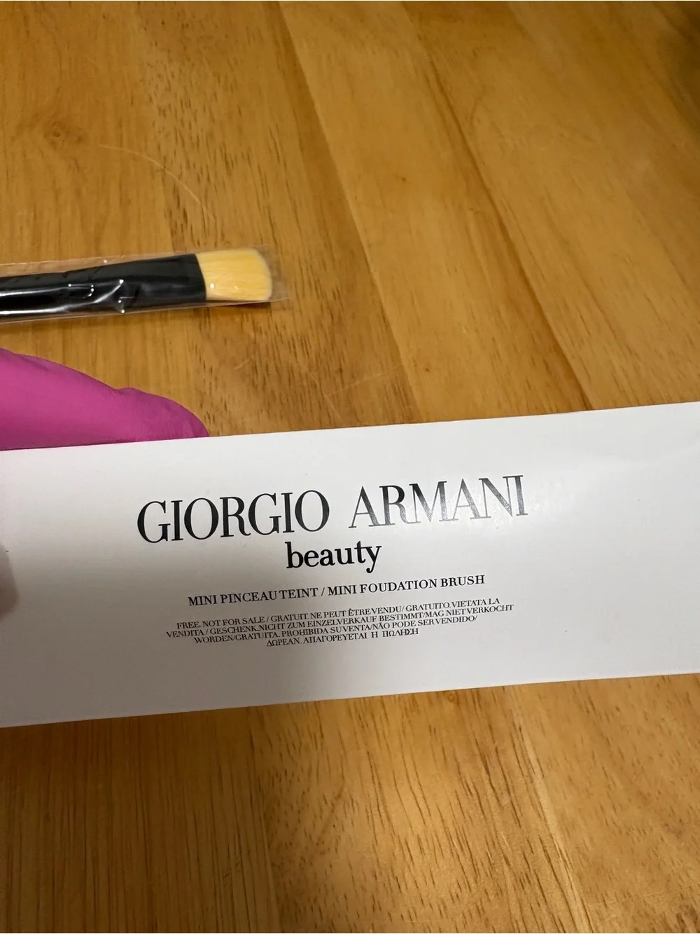 Giorgio Armani Beauty ~Mini Foundation Brush, Soft, GlossyBlack, BNIB, AUTHENTIC
